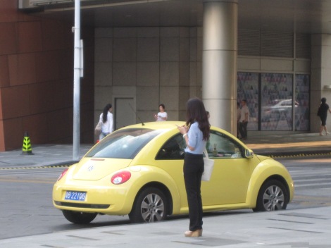 SHENZHEN MIXC SHOPPING MALL Gucci Hotgirl Volkswagen New Beetle 深圳 华润万象城 IMG_5389