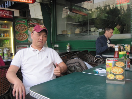 +SondAuto Beijing Silk market Xiushui Sarpinos Pizzeria 北京 秀水街 01A23 IMG_2479
